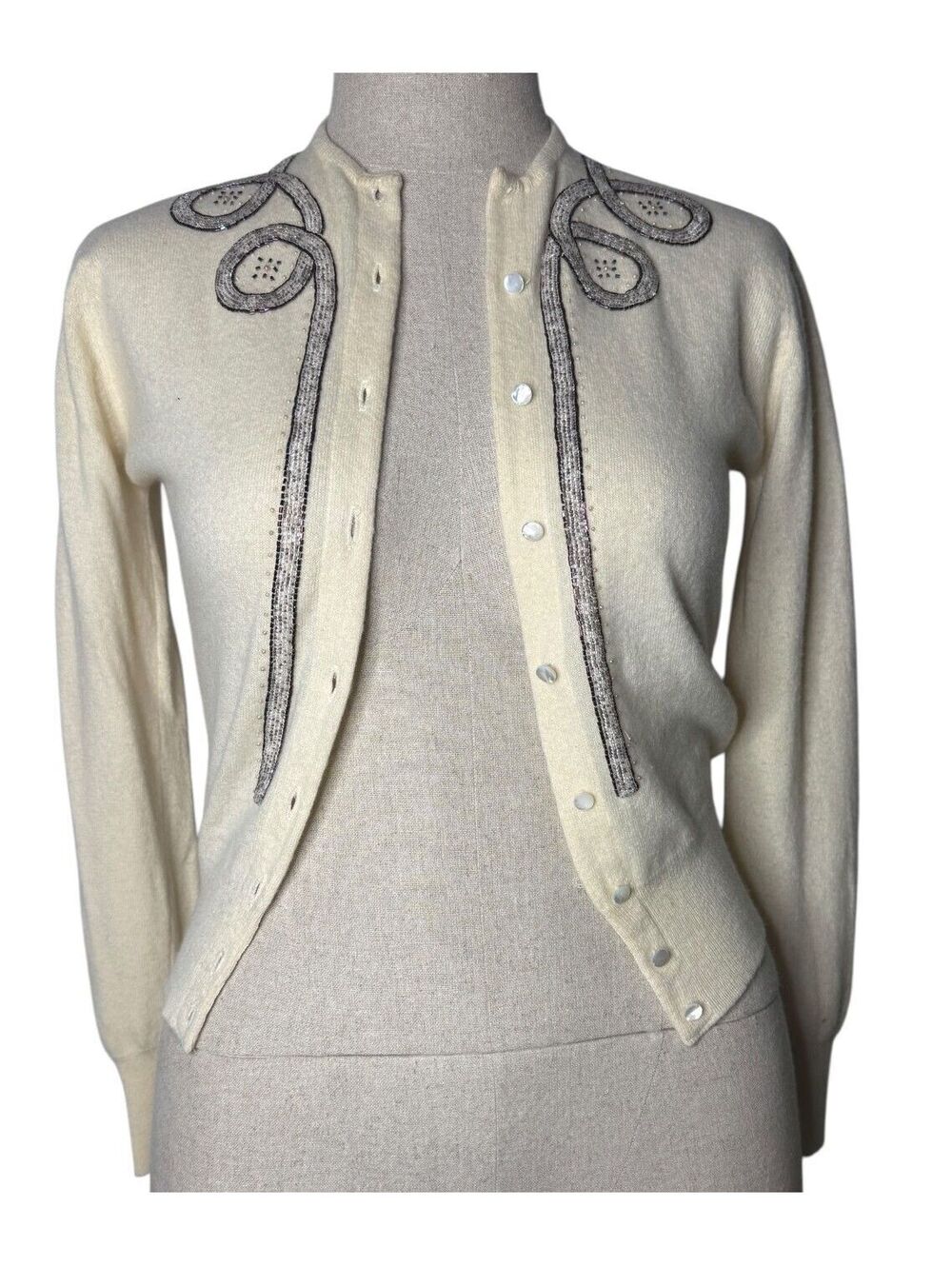 VTG 50s Cream Beaded Cardigan Sweater Sz [XS/S]